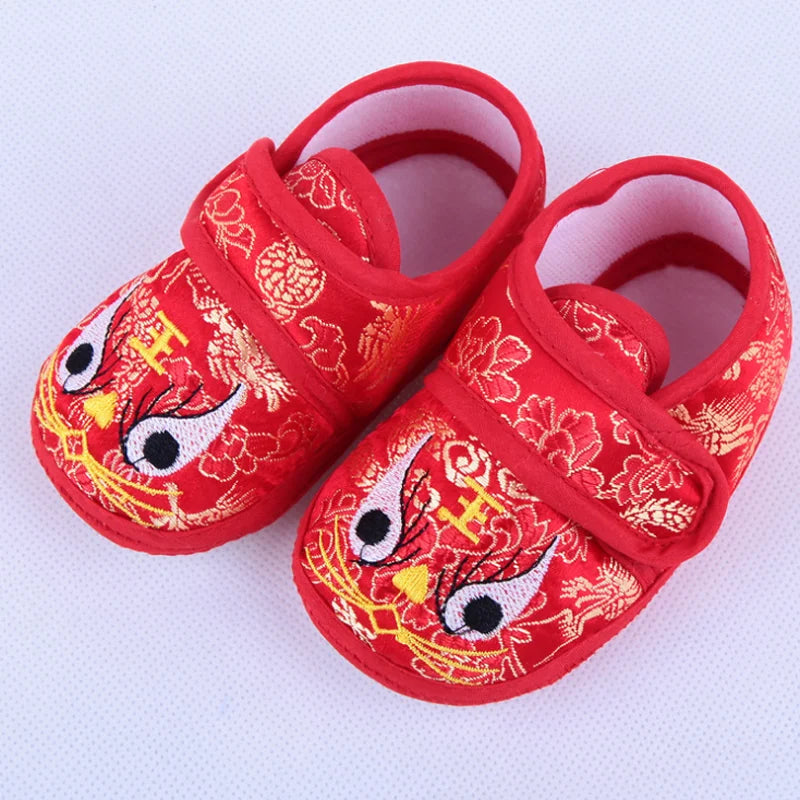 Baby shoes Chinese traditional tiger head shoes non-slip toddler shoes